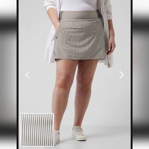 Athleta Brooklyn Textured 16" Skort